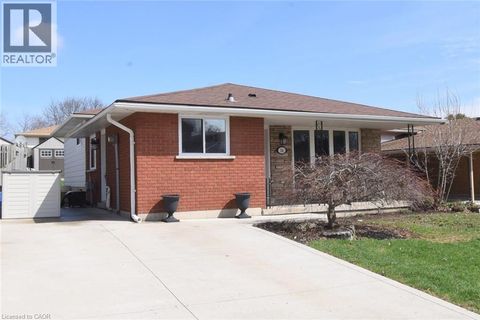 316 CRANBROOK Drive Hamilton ON L9C4T3