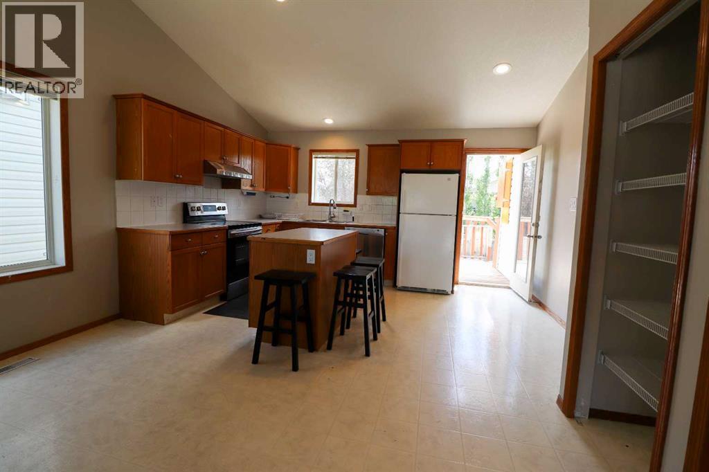 210 Chilcotin Road W