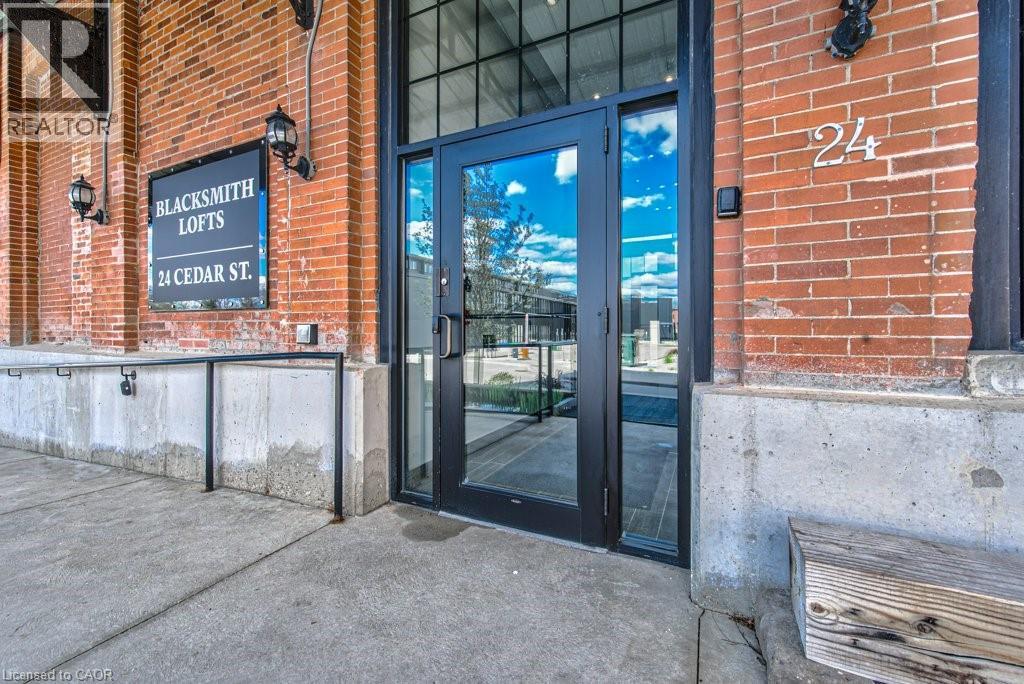 24 CEDAR Street Unit# 101
