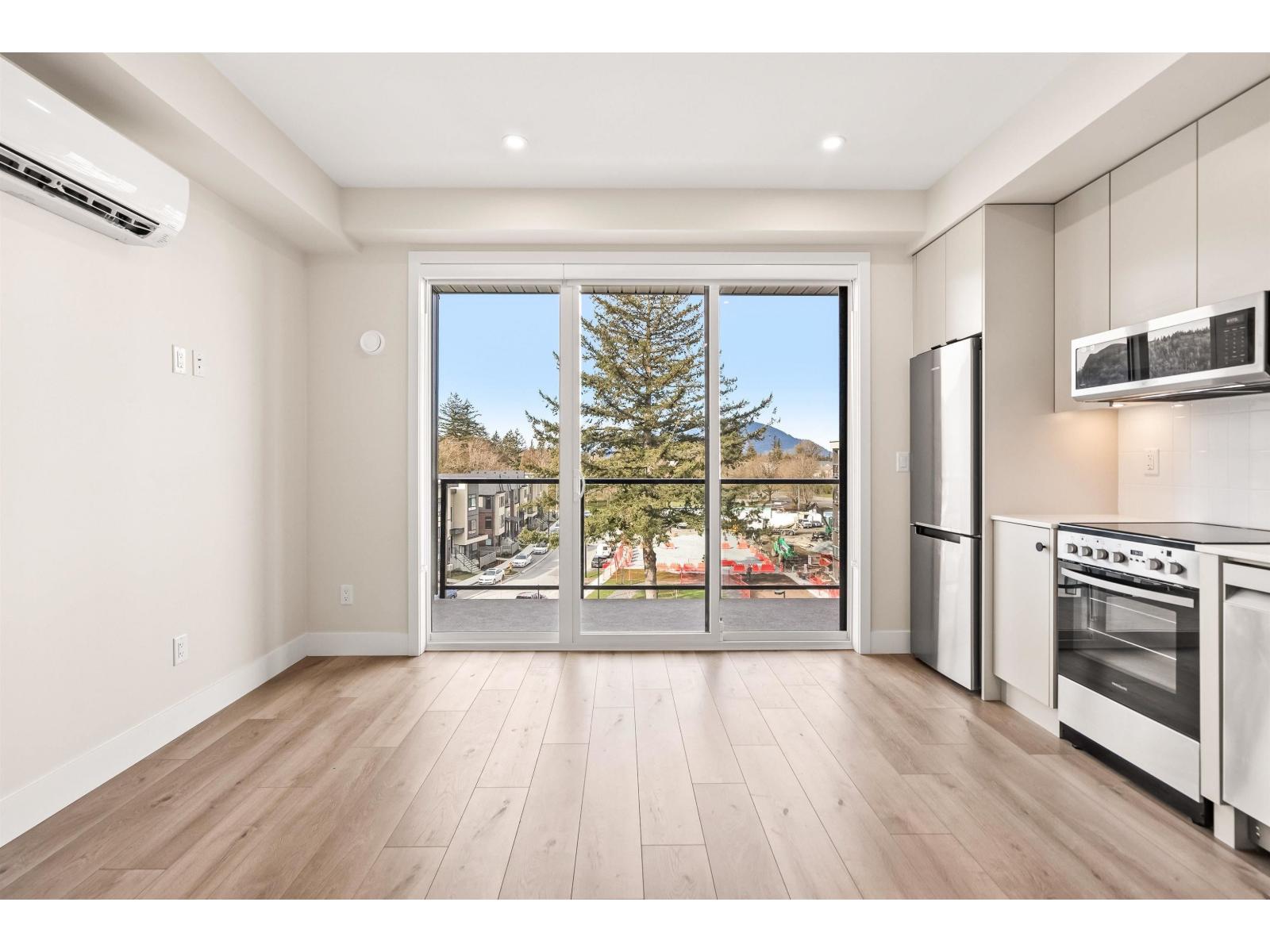 604 45497 CAMPUS DRIVE|Garrison Crossing