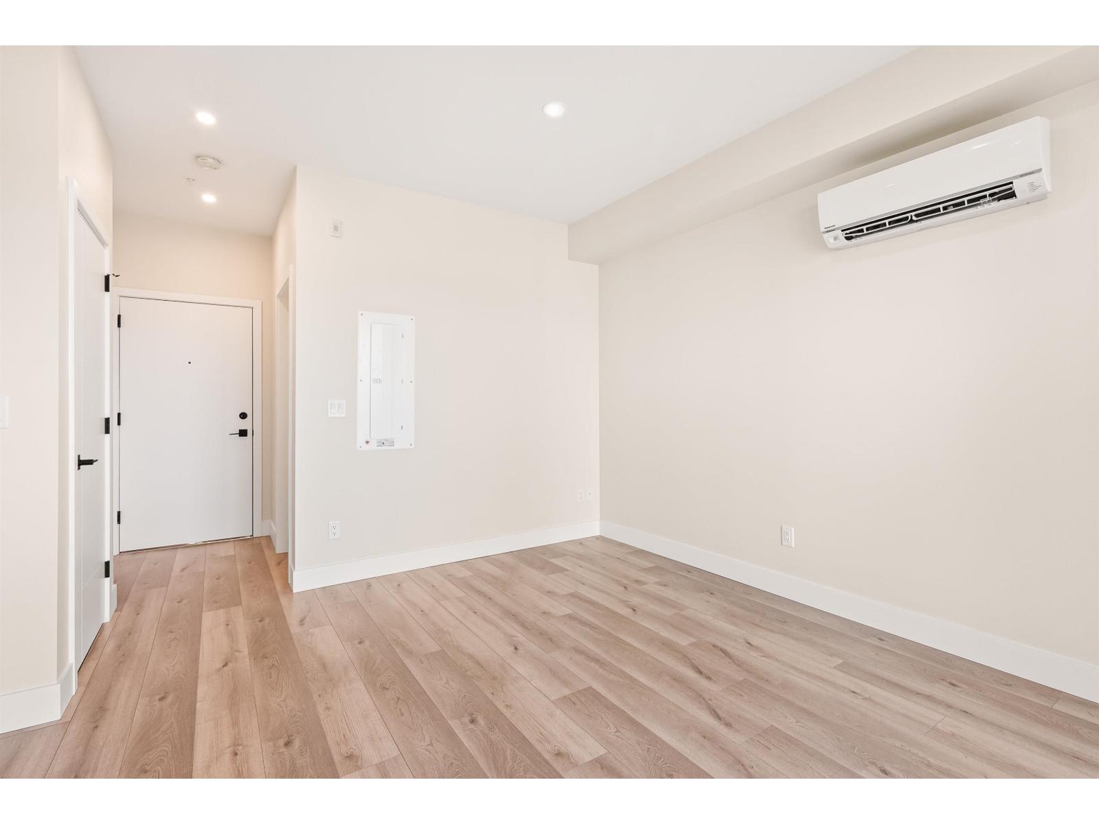 604 45497 CAMPUS DRIVE|Garrison Crossing