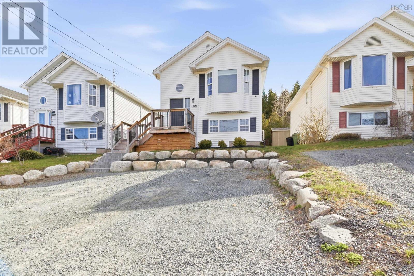 1219 Sackville Drive