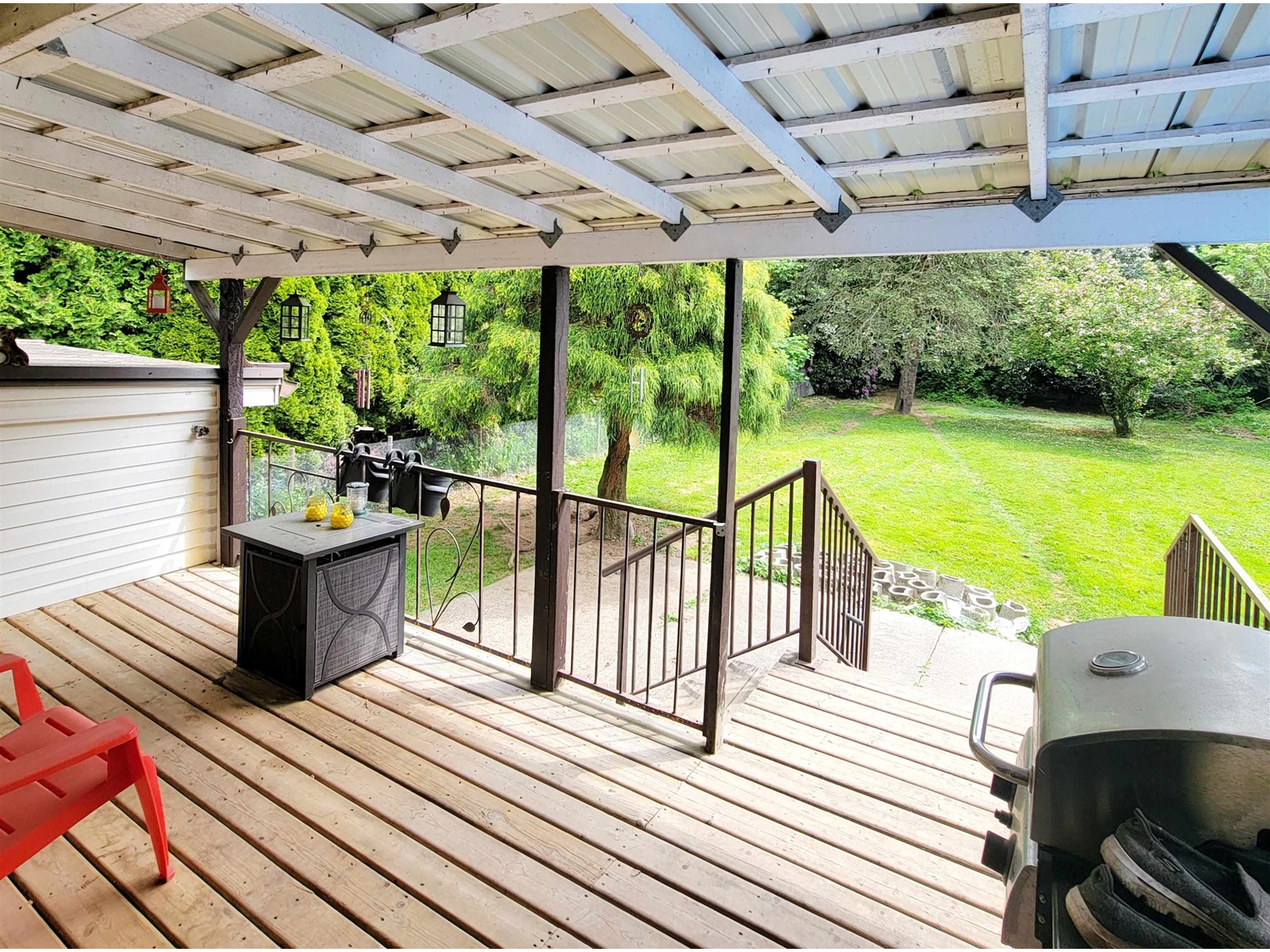 420 BEAR AVENUE|Harrison Hot Springs