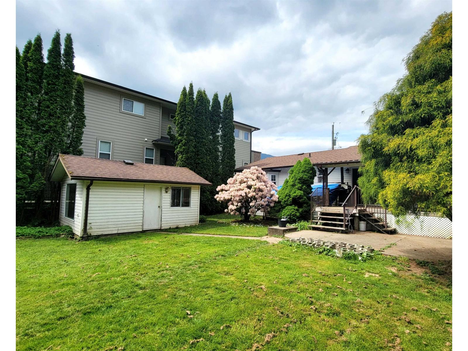 420 BEAR AVENUE|Harrison Hot Springs