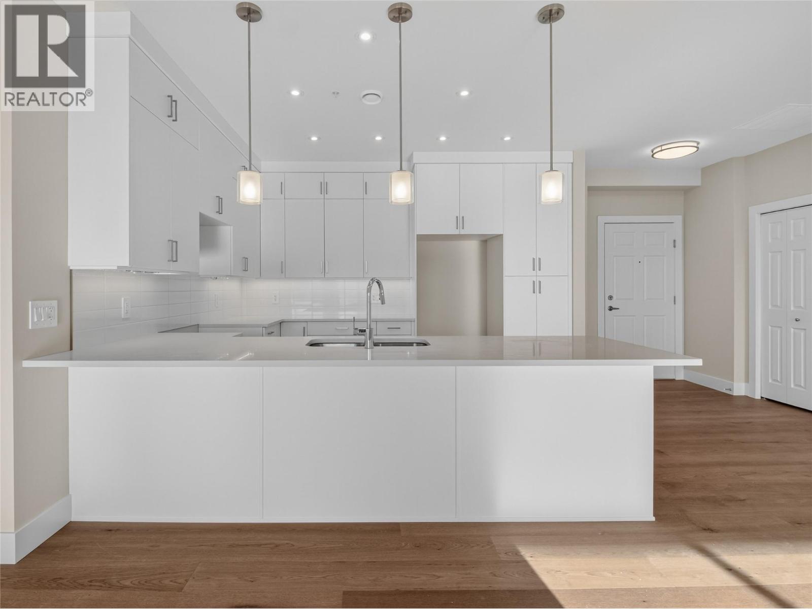 3362 SKAHA LAKE Road Unit# 1303