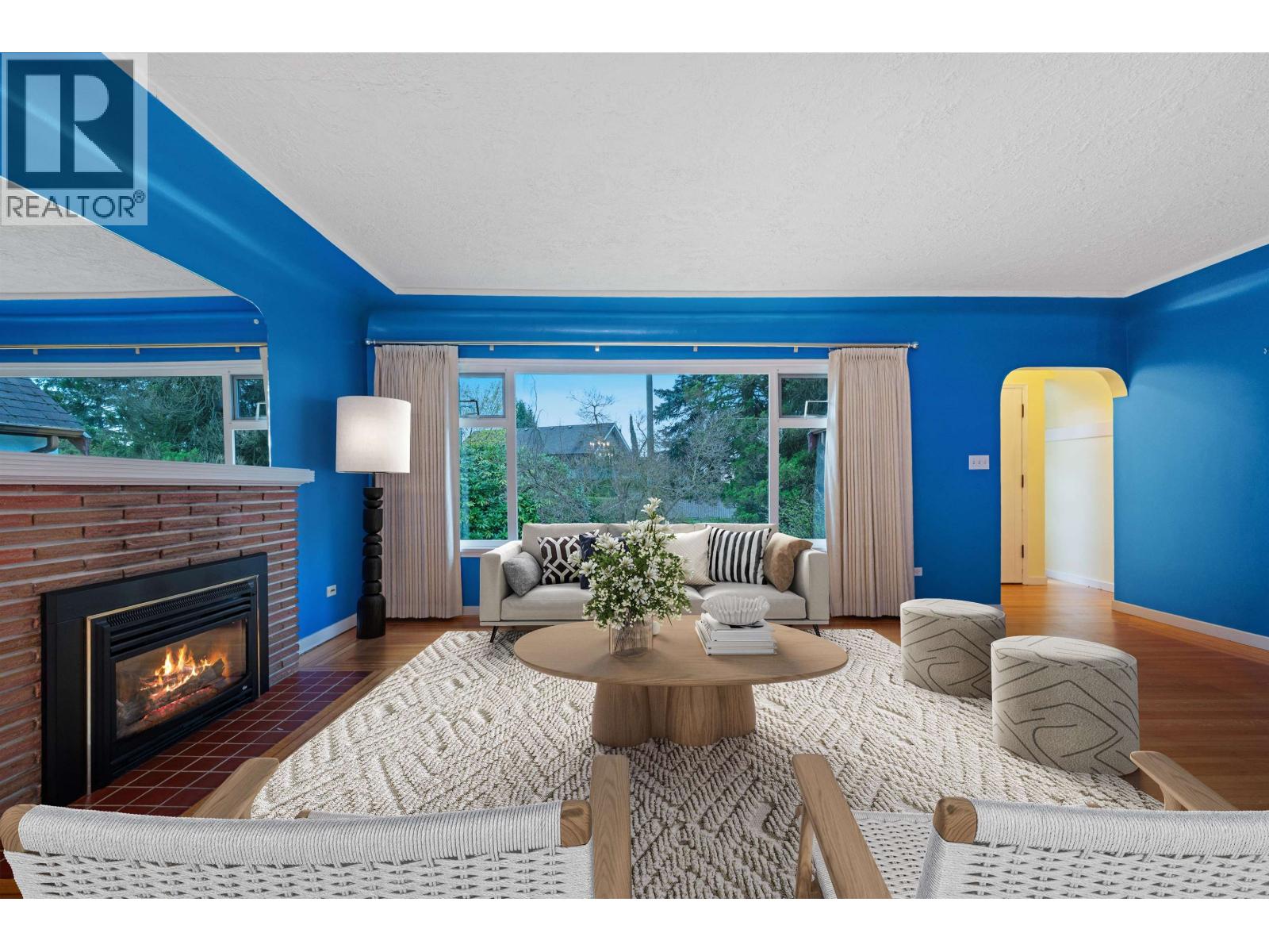 3975 HIGHLAND BOULEVARD