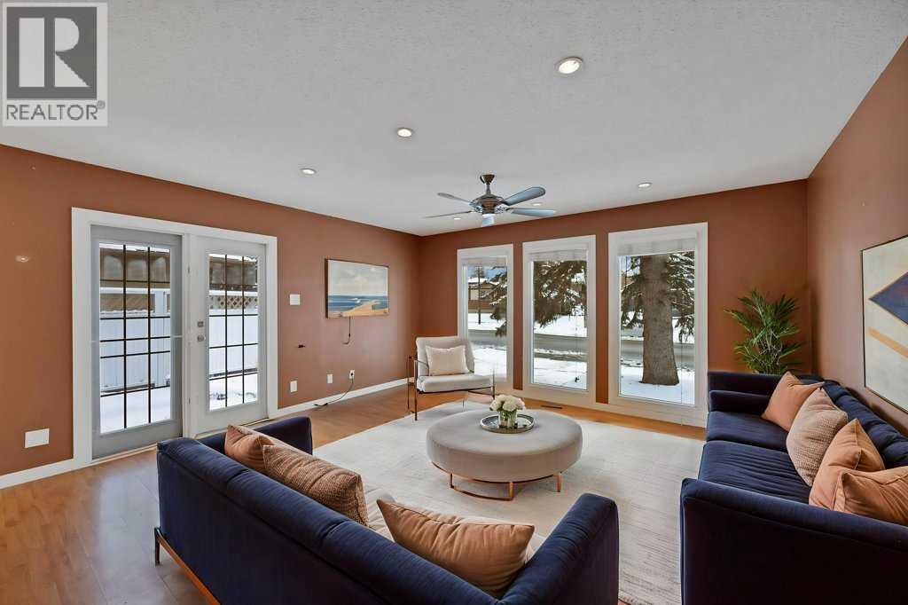 480 Midridge Drive SE