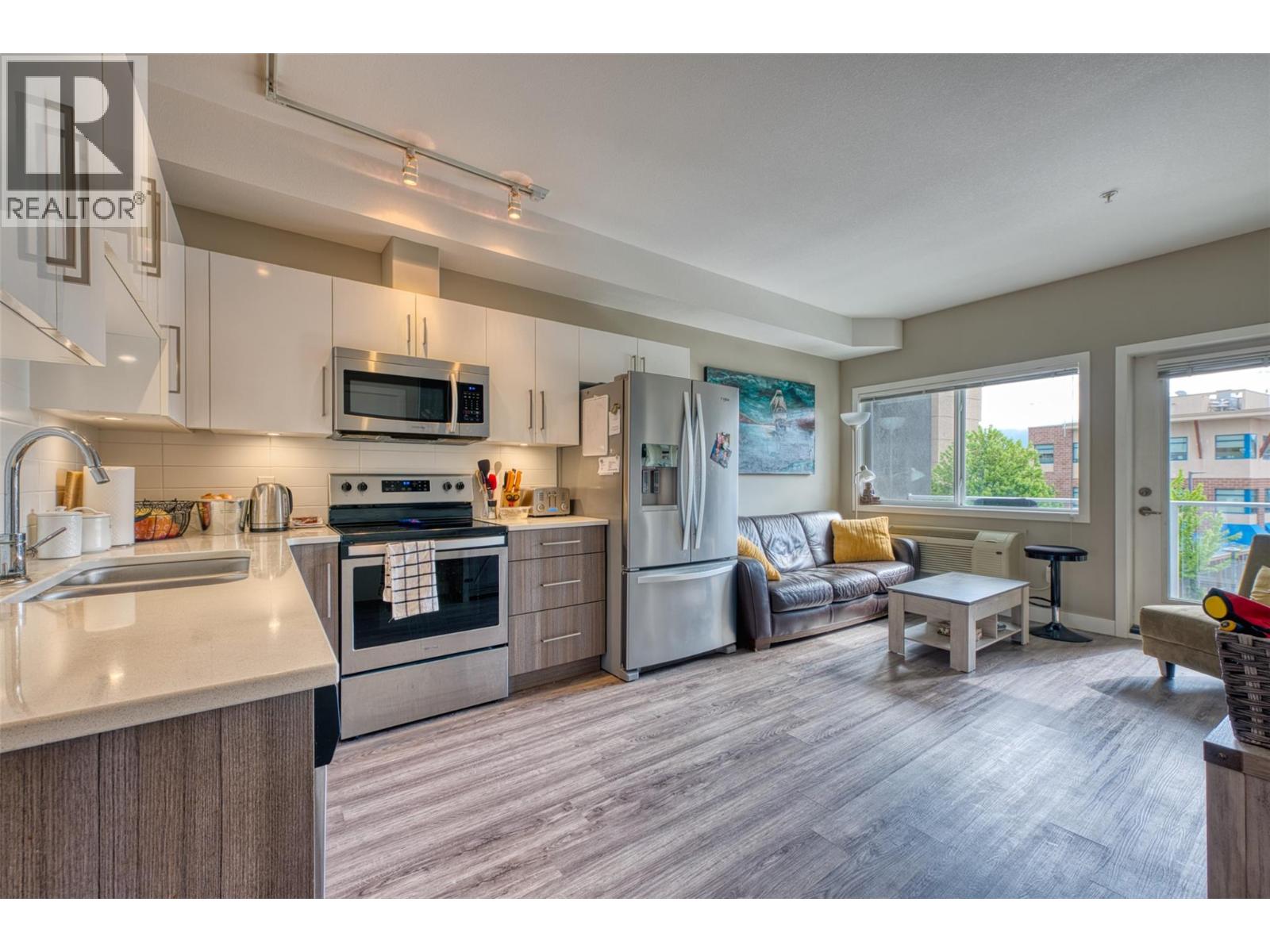 3409 28 Avenue Unit# 313
