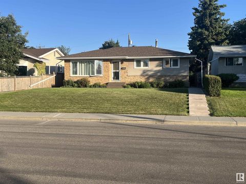 11308 57 AV NW Edmonton AB T6H0Z9