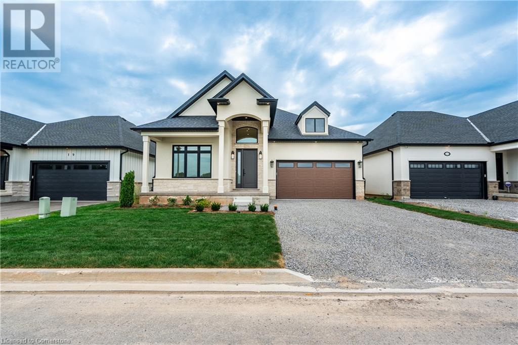 21 OAKLEY Drive
