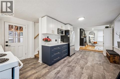 20 BERGEY Street Cambridge ON N3C1P6