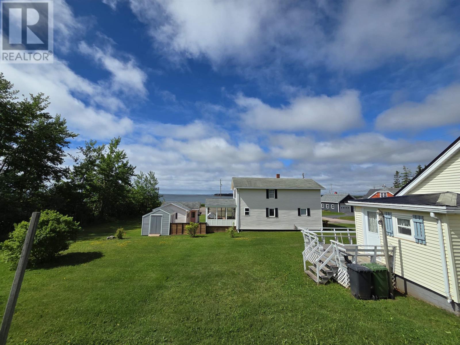 10 Sutherland Avenue