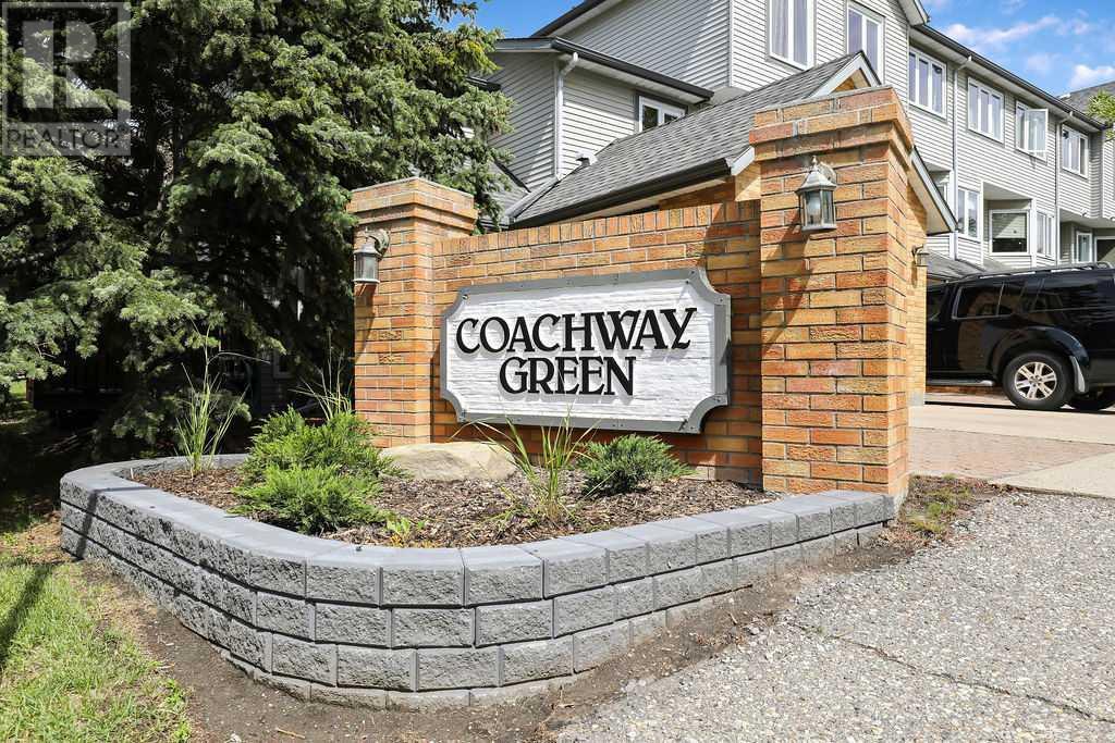 6 Coachway Green SW