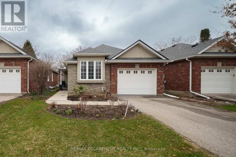 4 - 115 GLENWOOD DRIVE Brantford ON N3S3G8