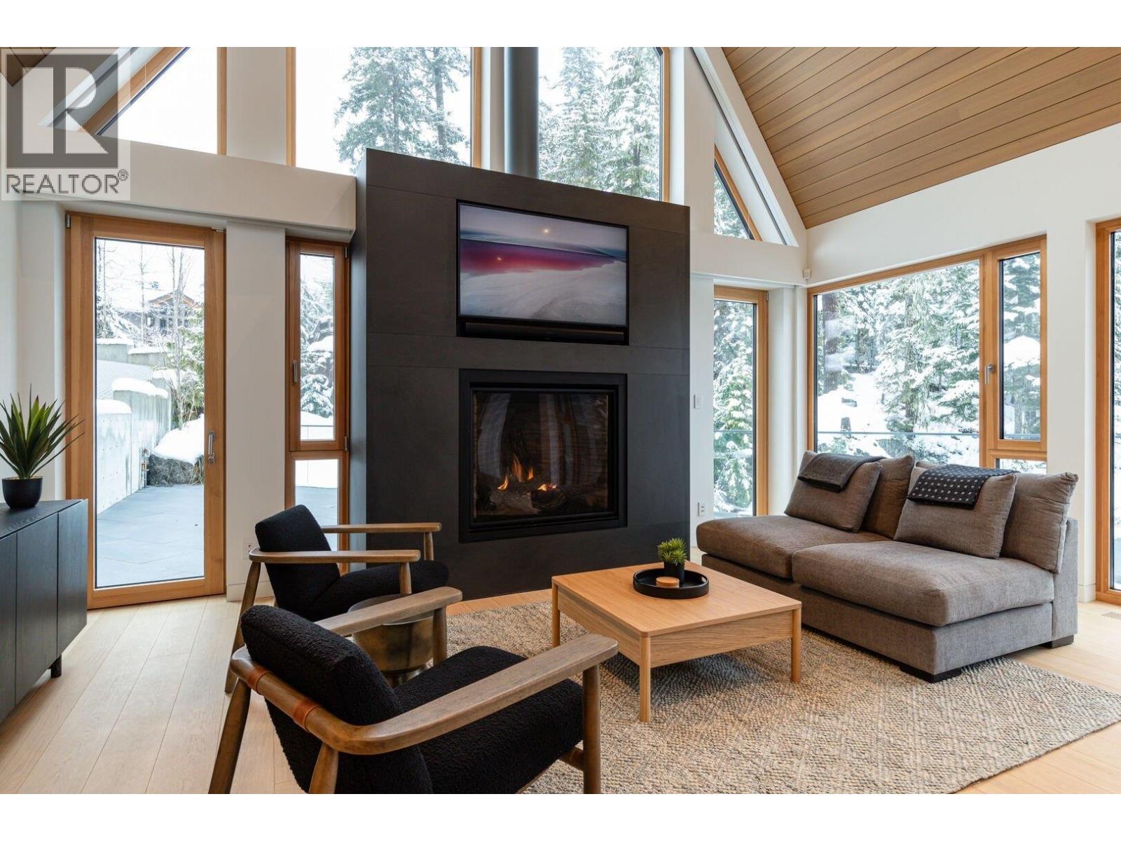 2925 KADENWOOD DRIVE