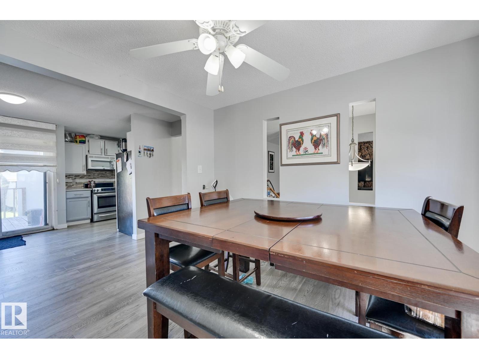 4628 37 AV NW
