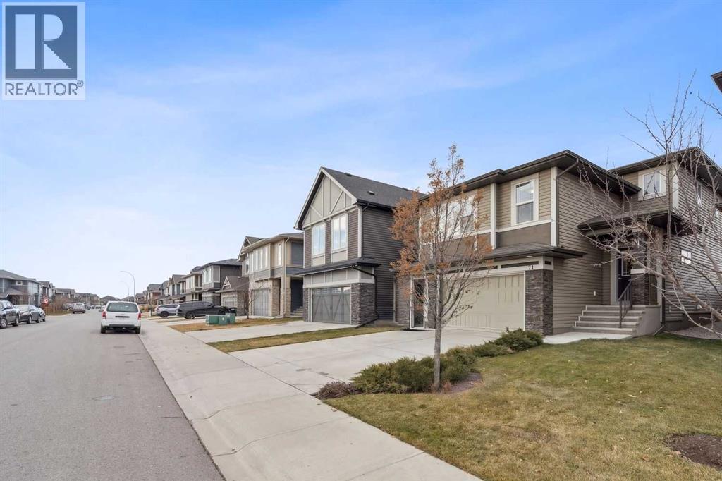 71 Mount Rae Heights