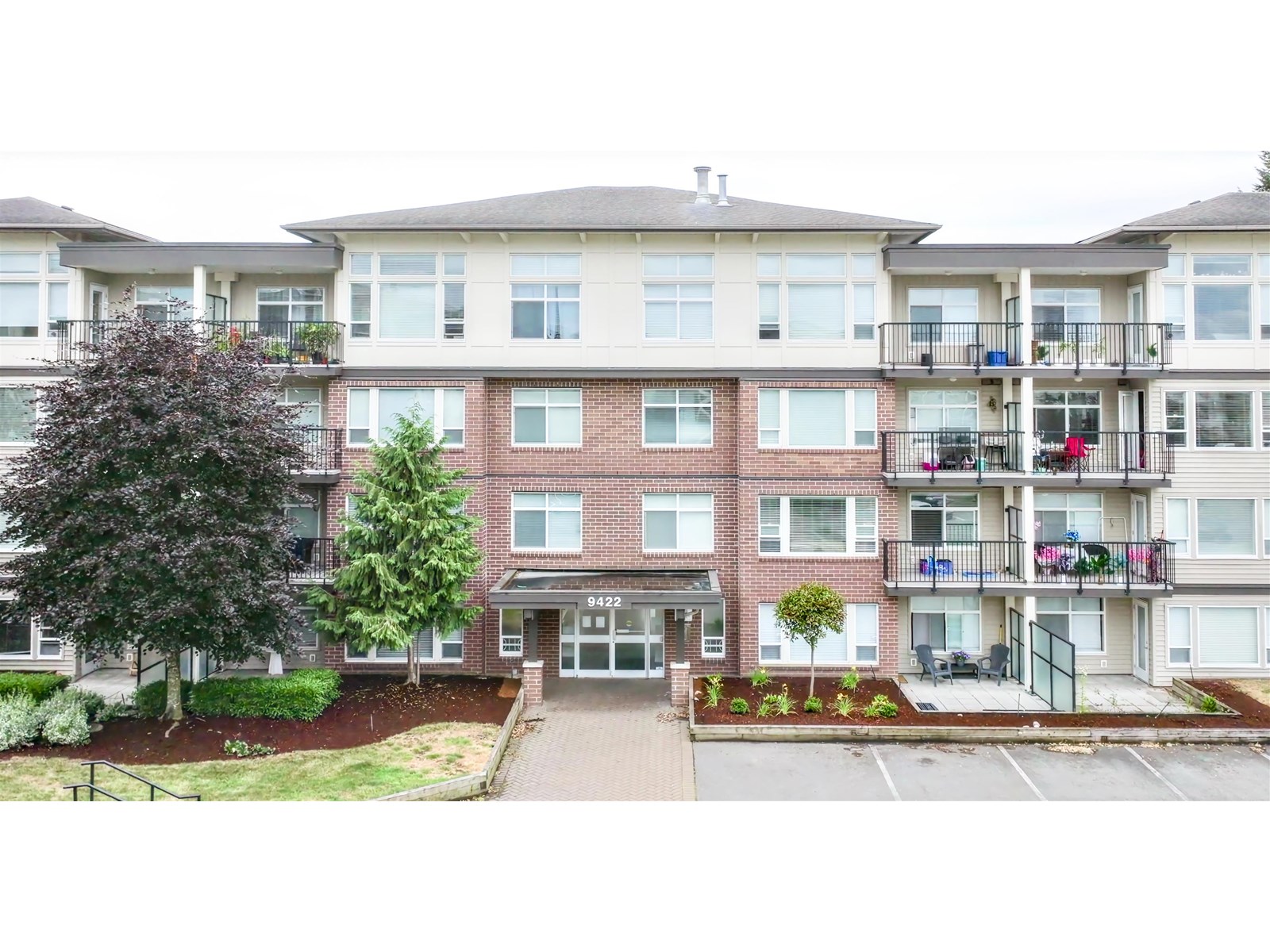215 9422 VICTOR STREET|Chilliwack Proper East