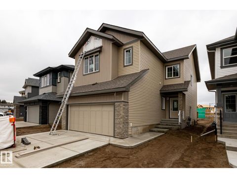 4019 208 ST NW Edmonton AB T5Z0T8