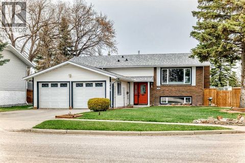 716 Queensland Drive SE Calgary AB T2J4S9