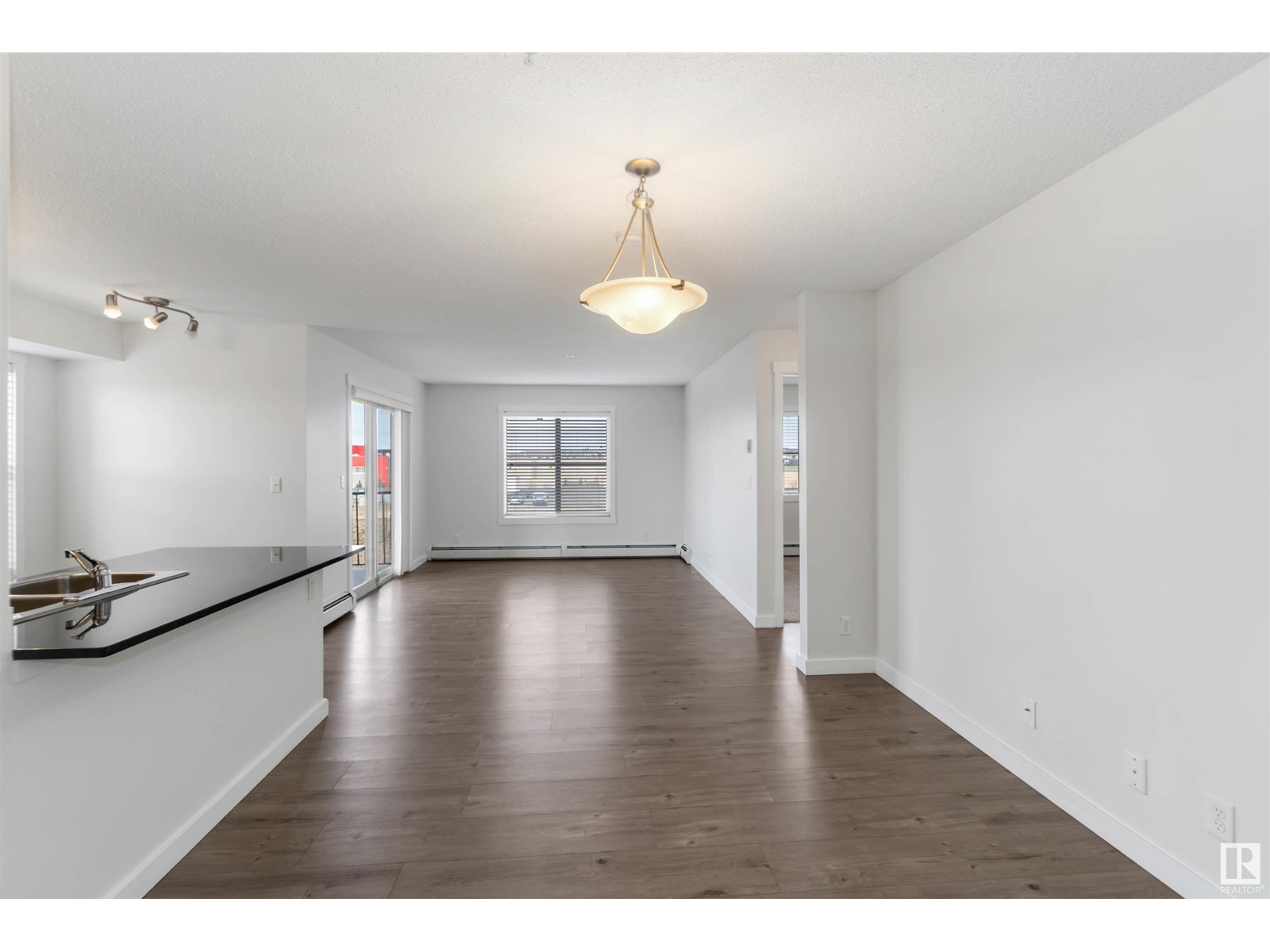 #301 5810 MULLEN PL NW