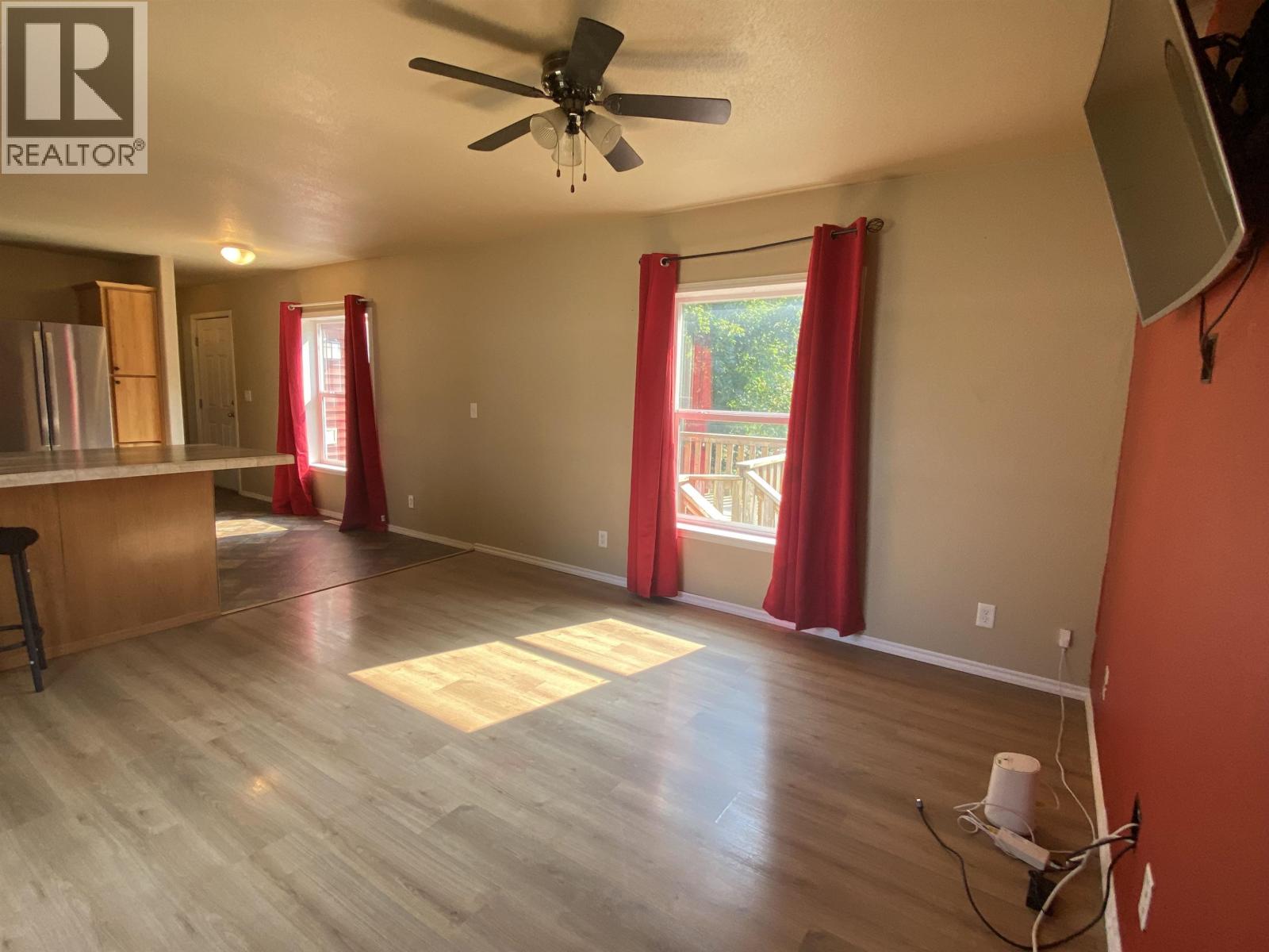 71 3889 MULLER AVENUE