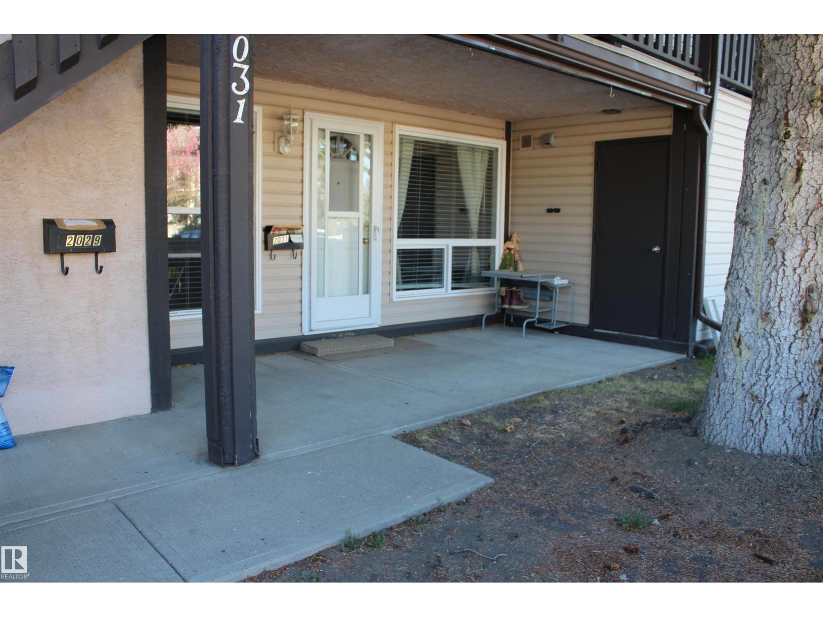 2031 SADDLEBACK RD NW