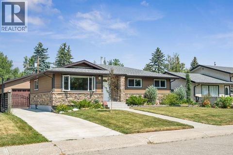7611 Fleetwood Drive SE Calgary AB t2h0x2