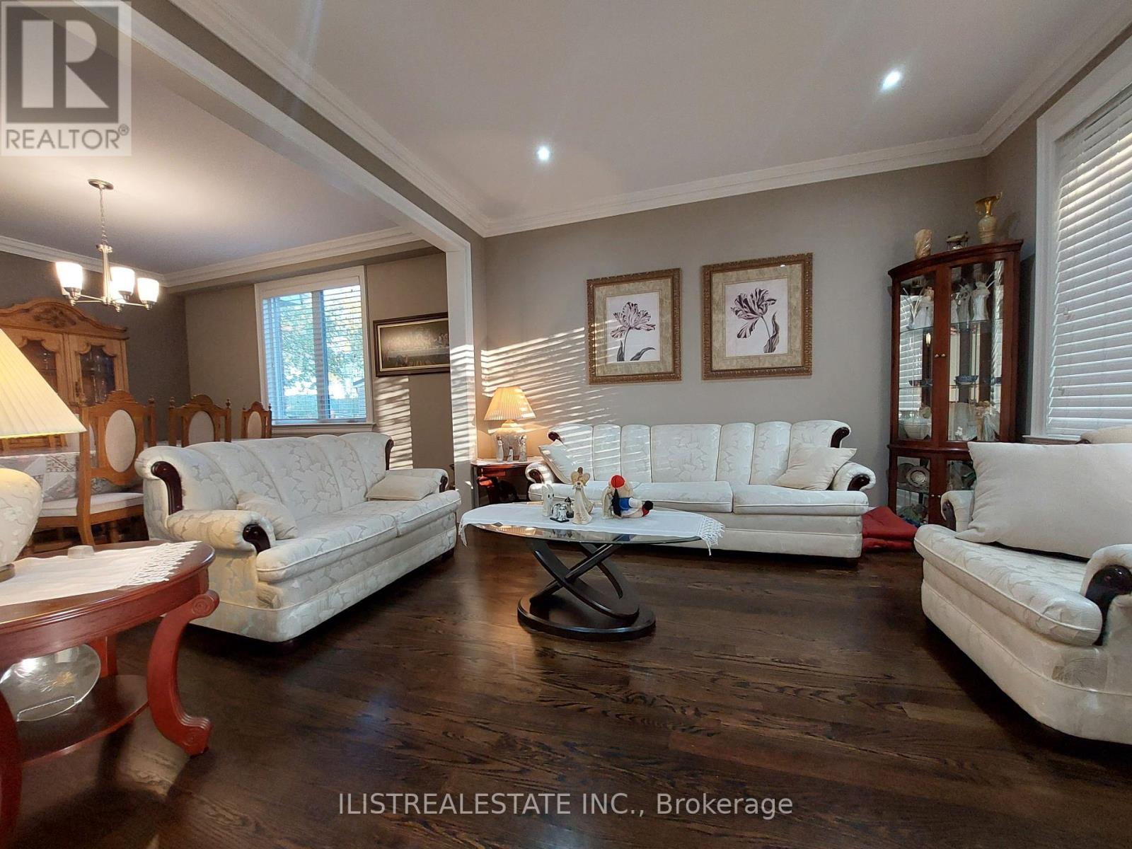 59 PRINCEMERE CRESCENT