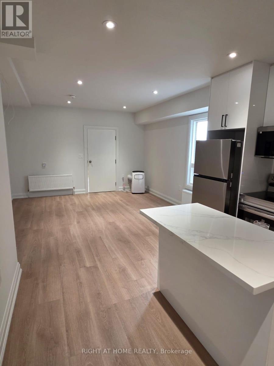 UNIT 3 - 339 RANEE AVE AVENUE S