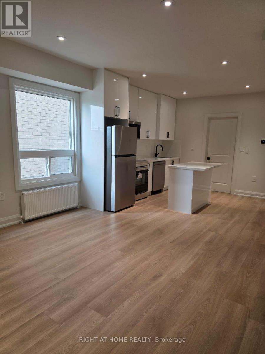 UNIT 3 - 339 RANEE AVE AVENUE S