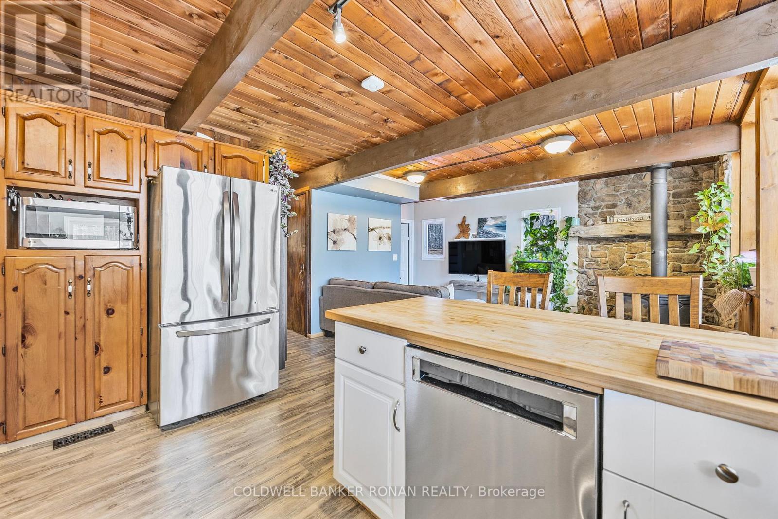 2329 CONCESSION RD 8