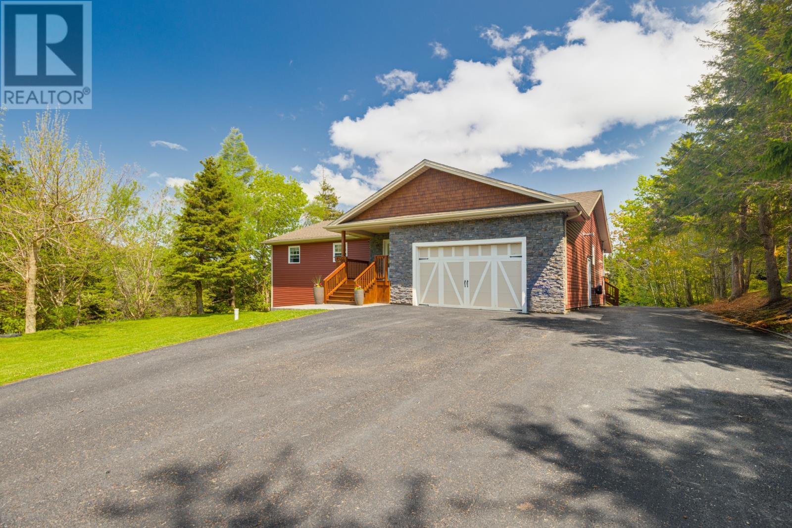 23 South Pond Road