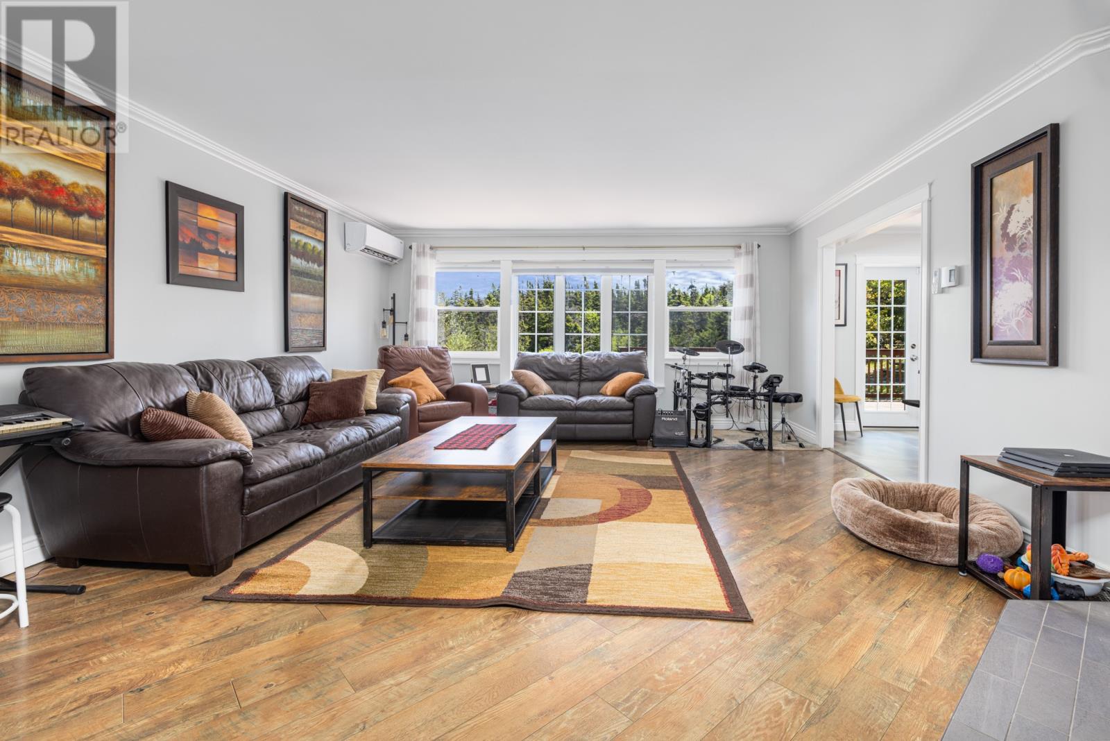 23 South Pond Road