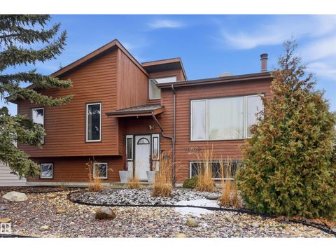 18829 99A AV NW Edmonton AB T5T3M9