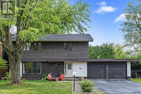 7 GAGNON COURT Ottawa ON K2K1A7