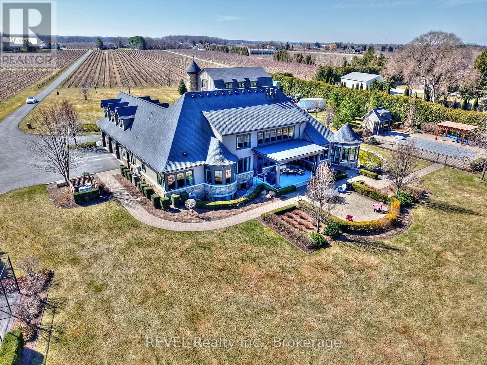 1234 LAKESHORE ROAD N
