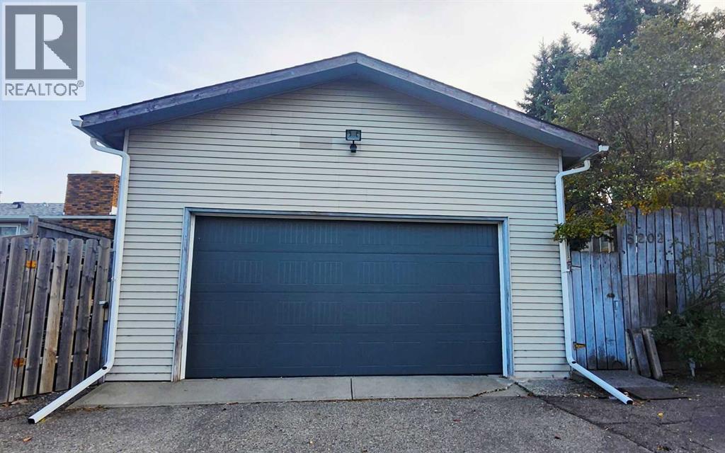 5202 Whitestone Road NE