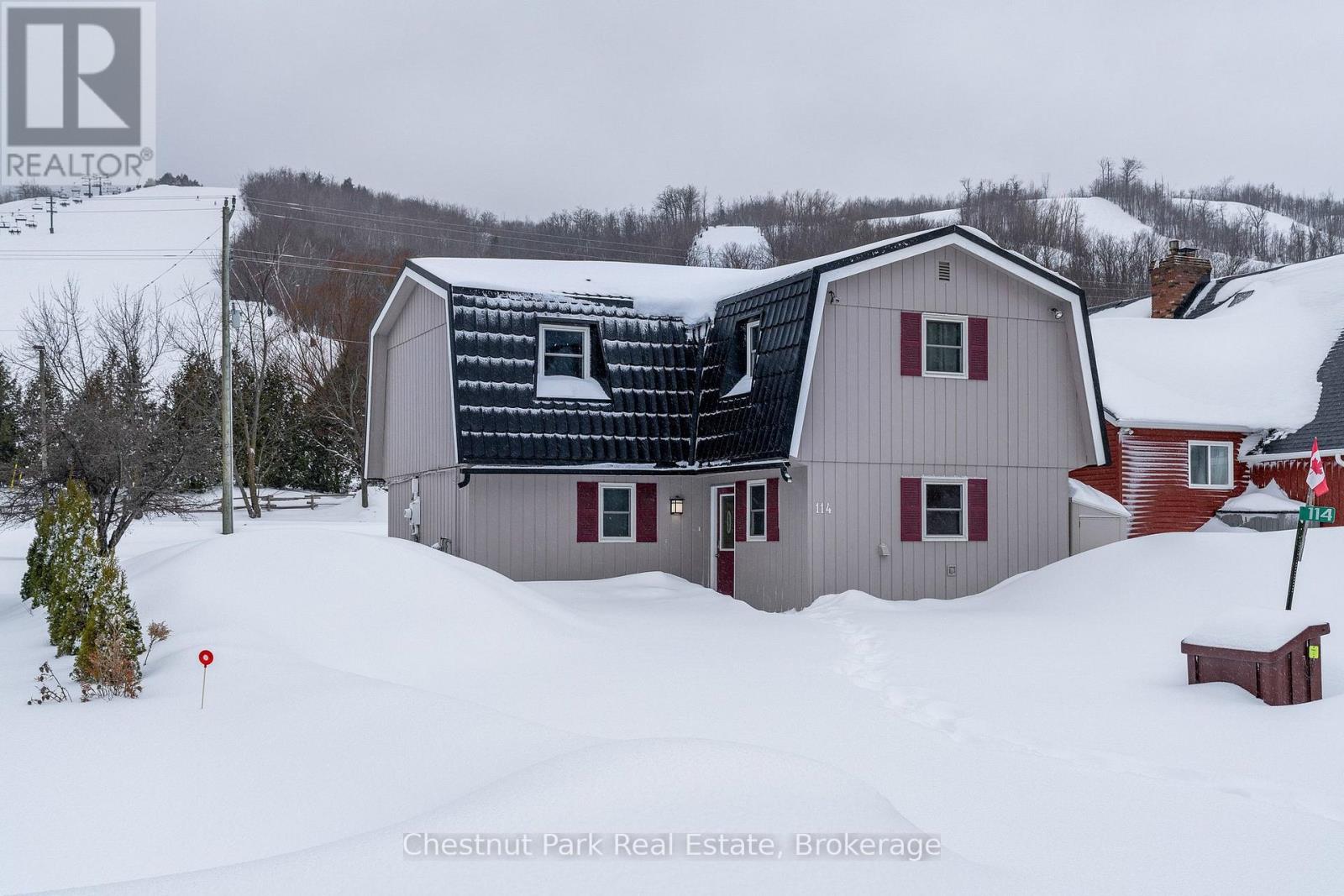 114 CARMICHAEL CRESCENT