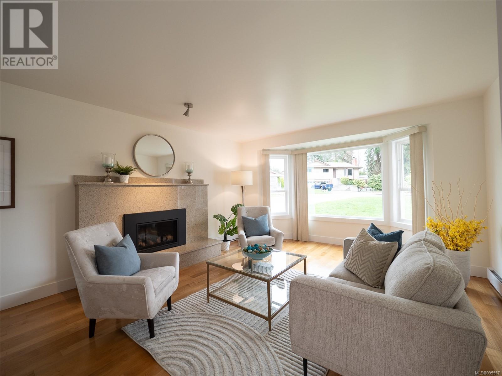 1813 Pastel Cres