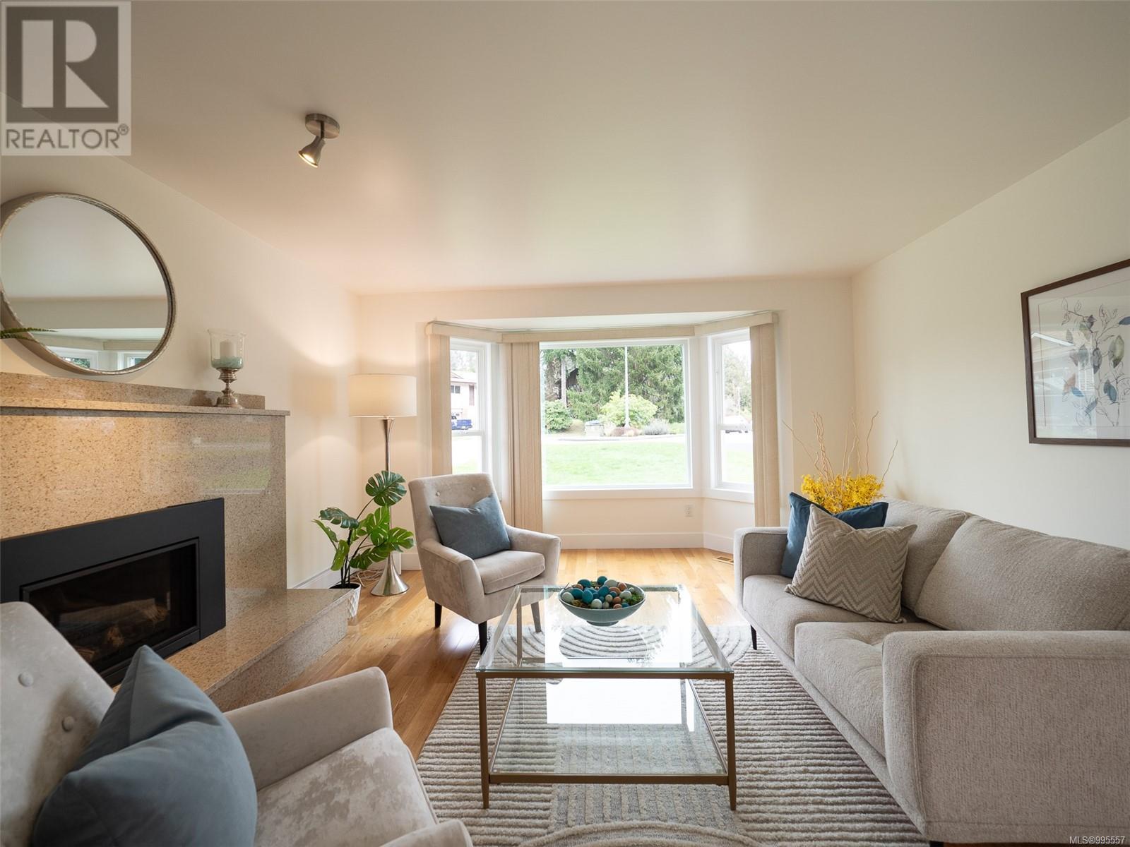 1813 Pastel Cres