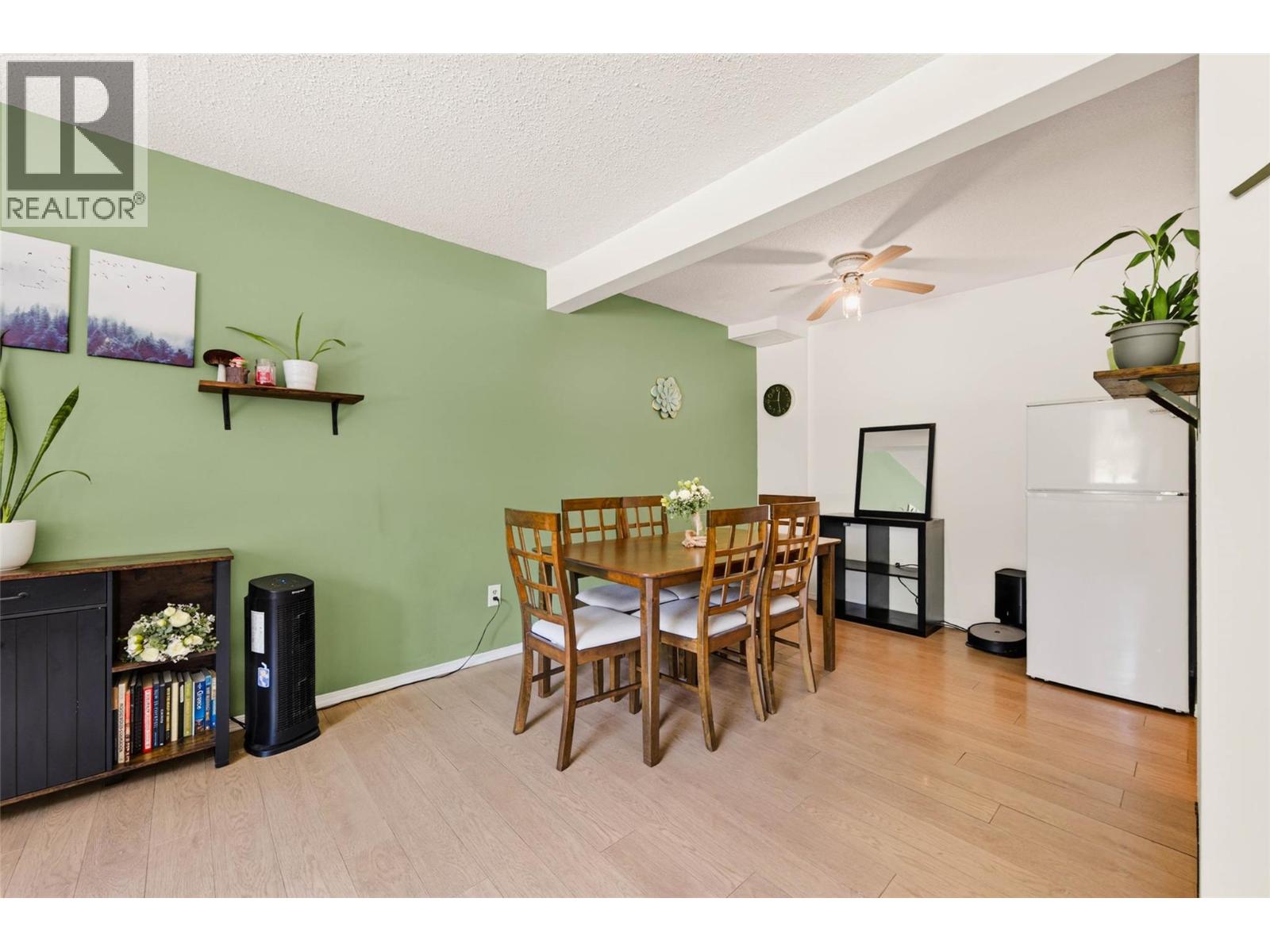 429 RICHARDS    W Street