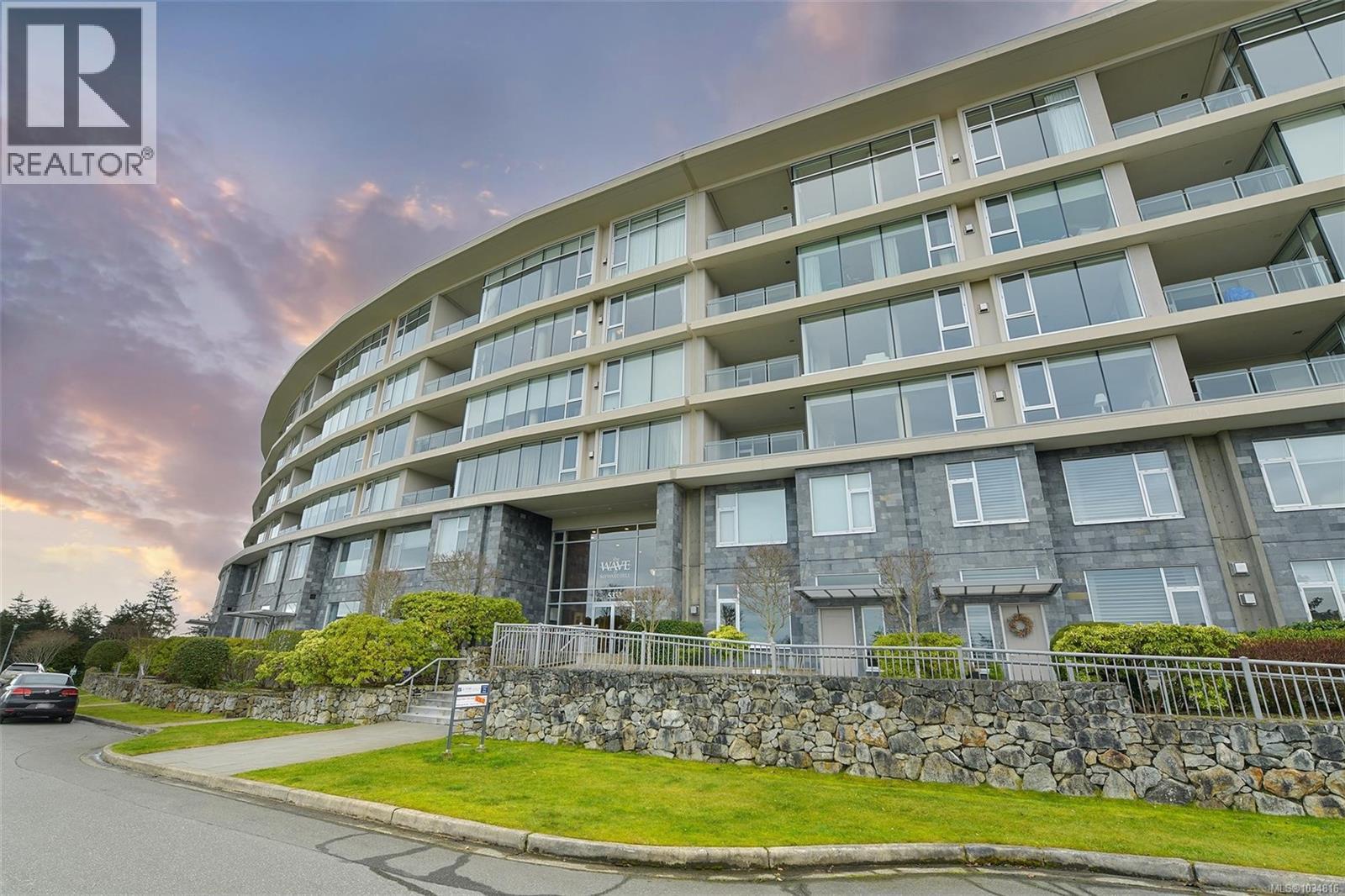 607 5332 Sayward Hill Cres