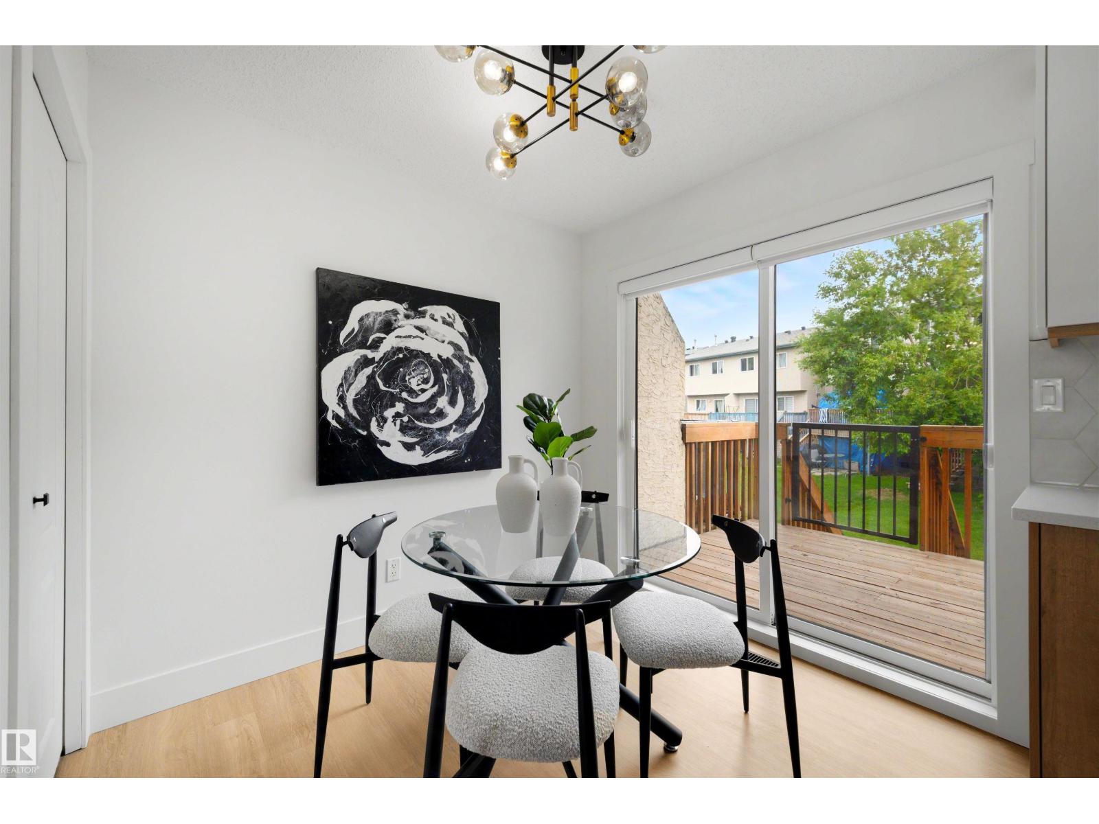 12611 47 ST NW
