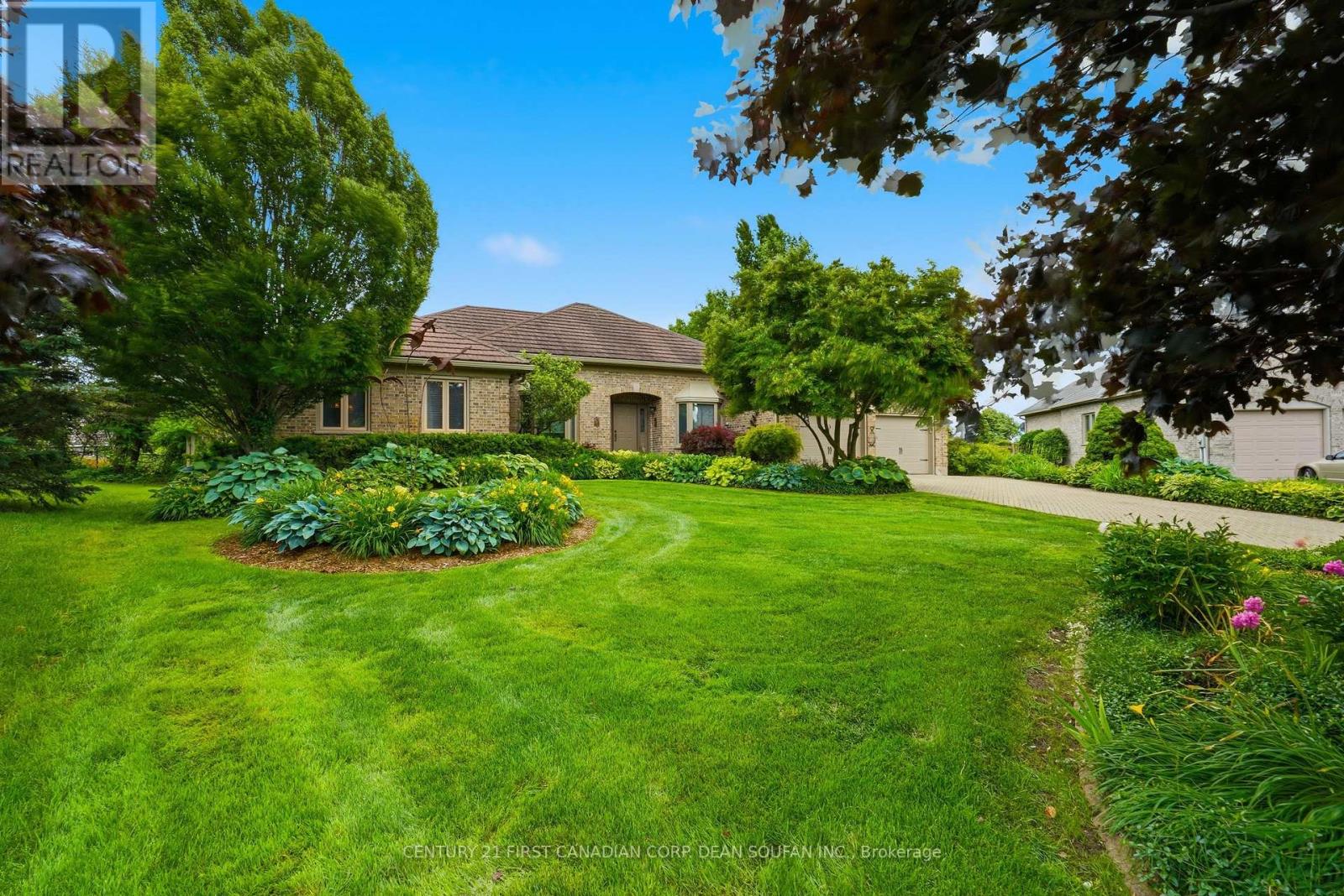 64 WYNFIELD LANE