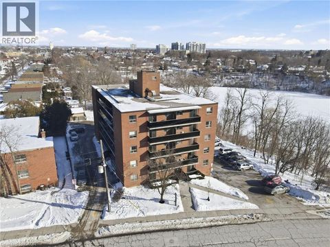2373 KING Street E Unit# 38 Hamilton ON L8K1X9