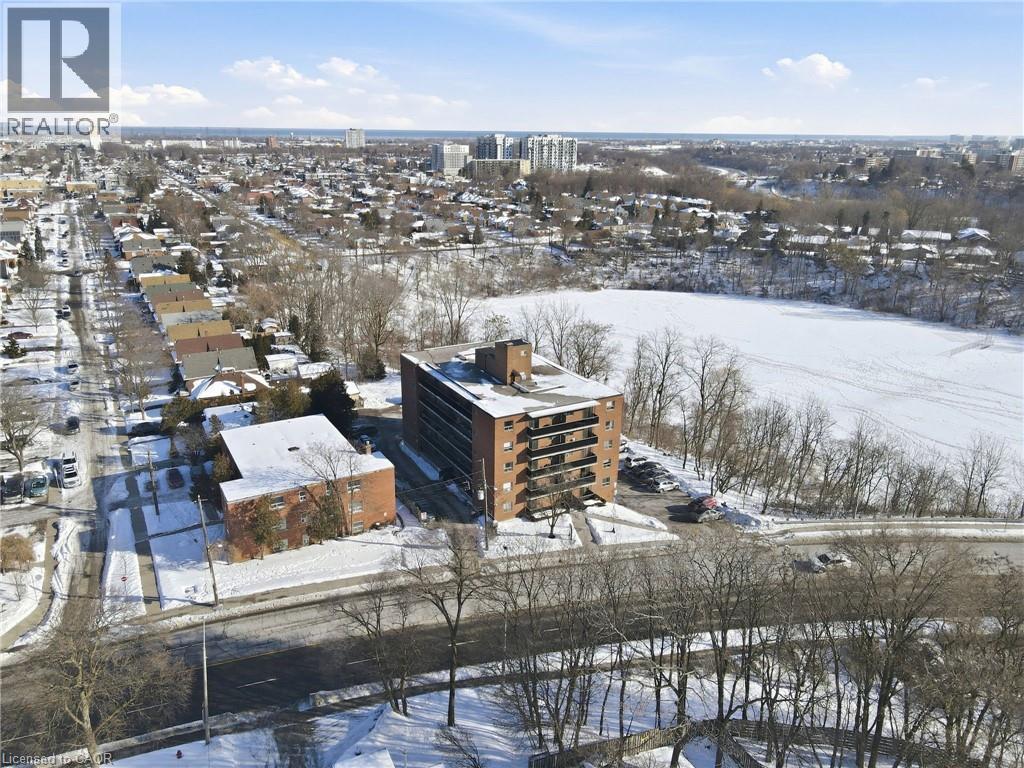 2373 KING Street E Unit# 38