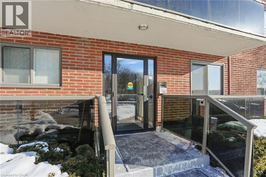 2373 KING Street E Unit# 38