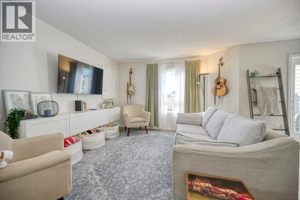 165 Bayside Point SW