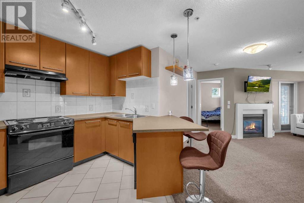 312, 35 Richard Court SW